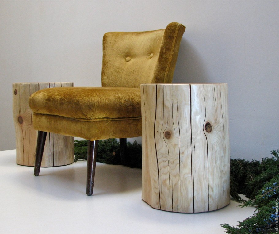 Столик из пня