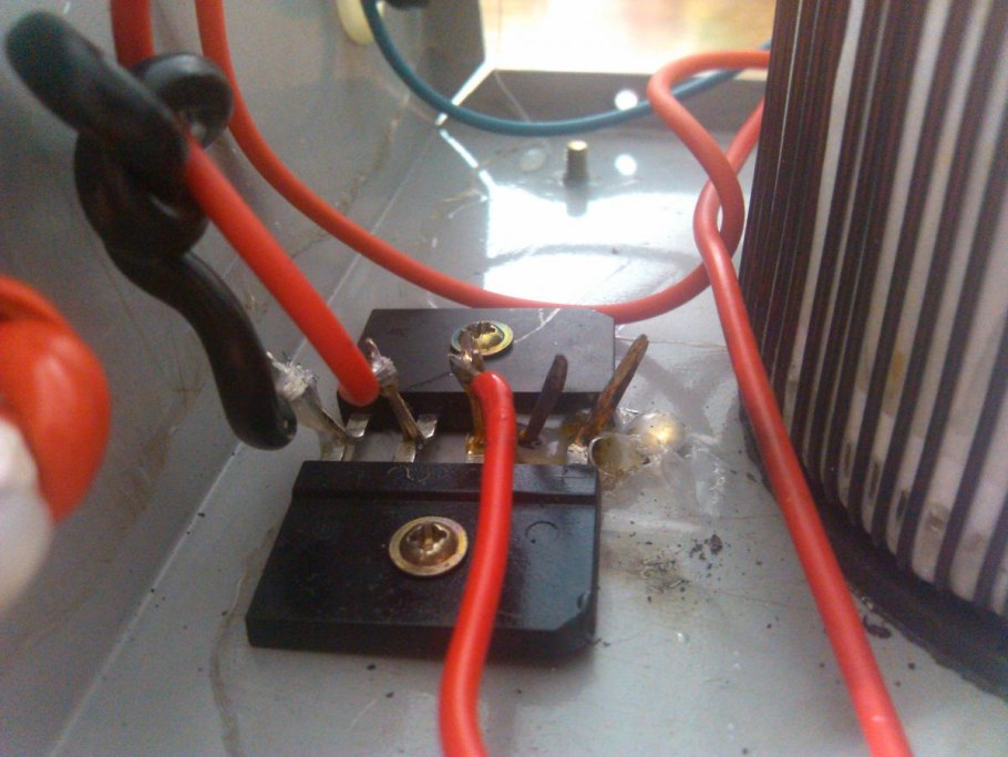 Пена монтажная пистолетная монтажник профи всесезонная 750мл