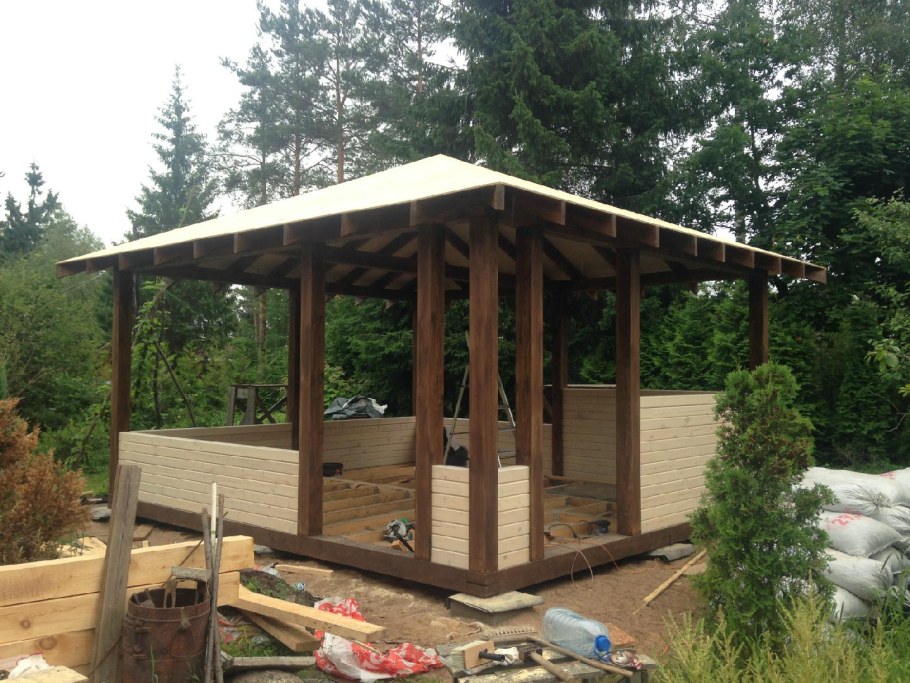 Беседка из металлочерепицы