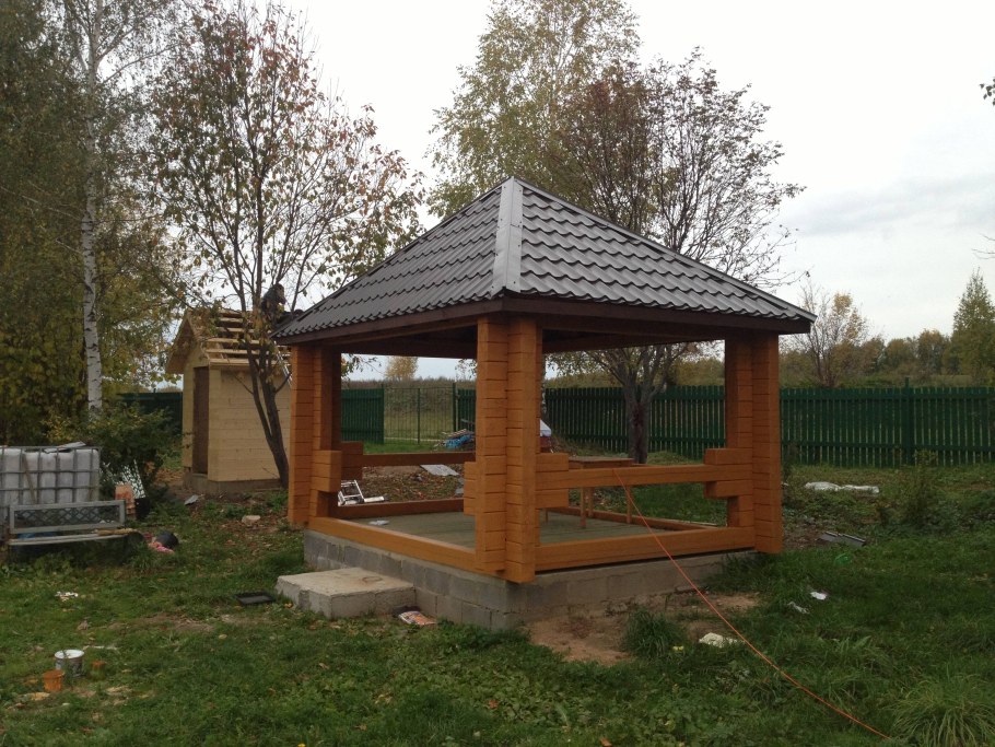 Четырёхскатная крыша для беседки