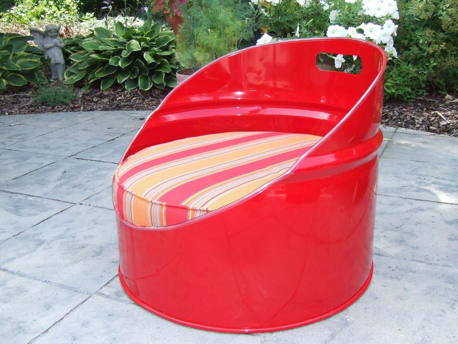 Диваны из металлических бочек