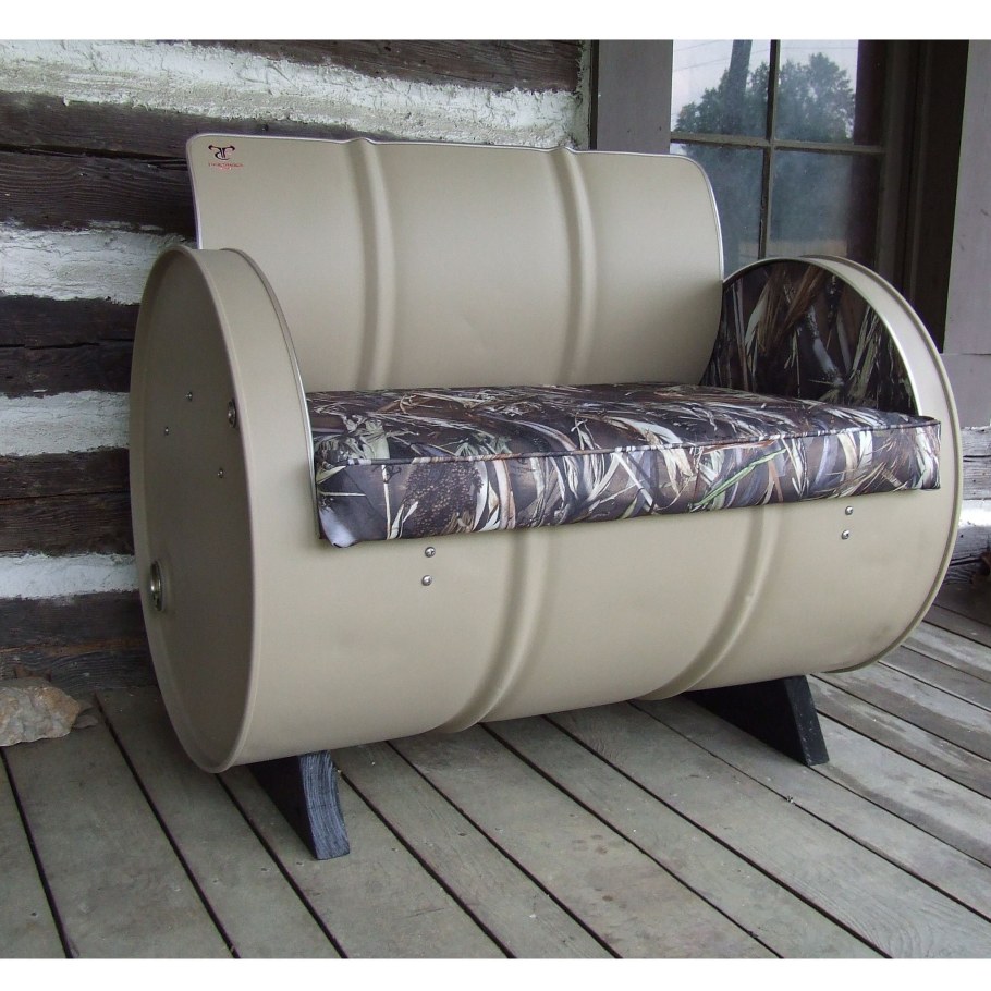 Диван из металлической бочки