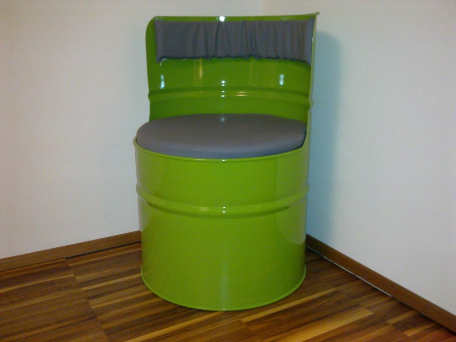 Мебель из бочек