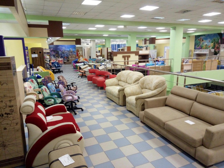 Диванчик в комнату