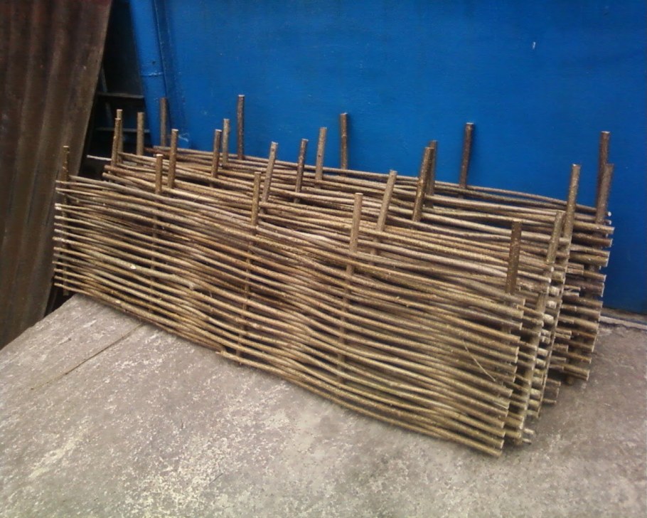 Плетень из лозы