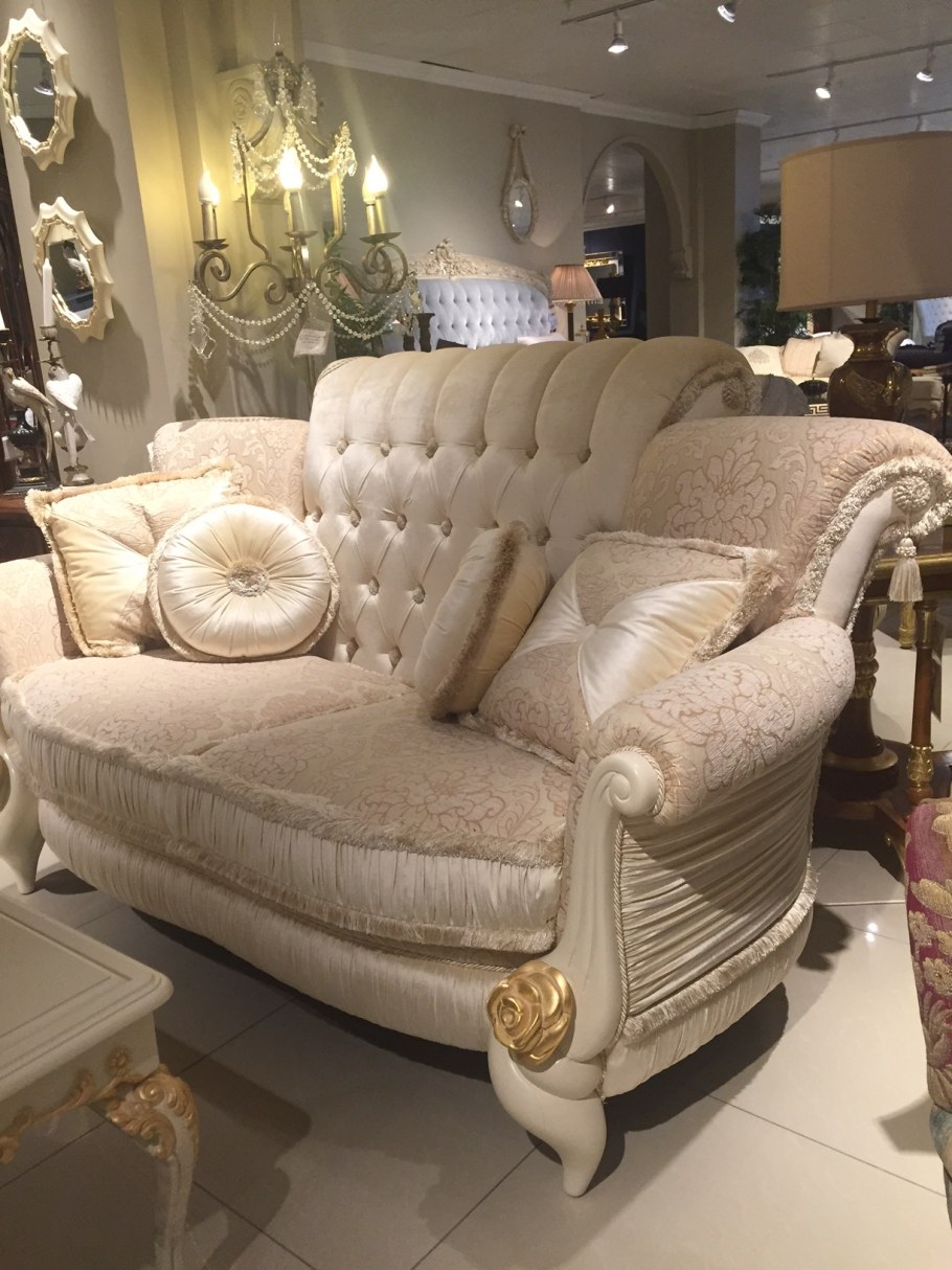 Мягкая мебель Эсмеральда в стиле Барокко