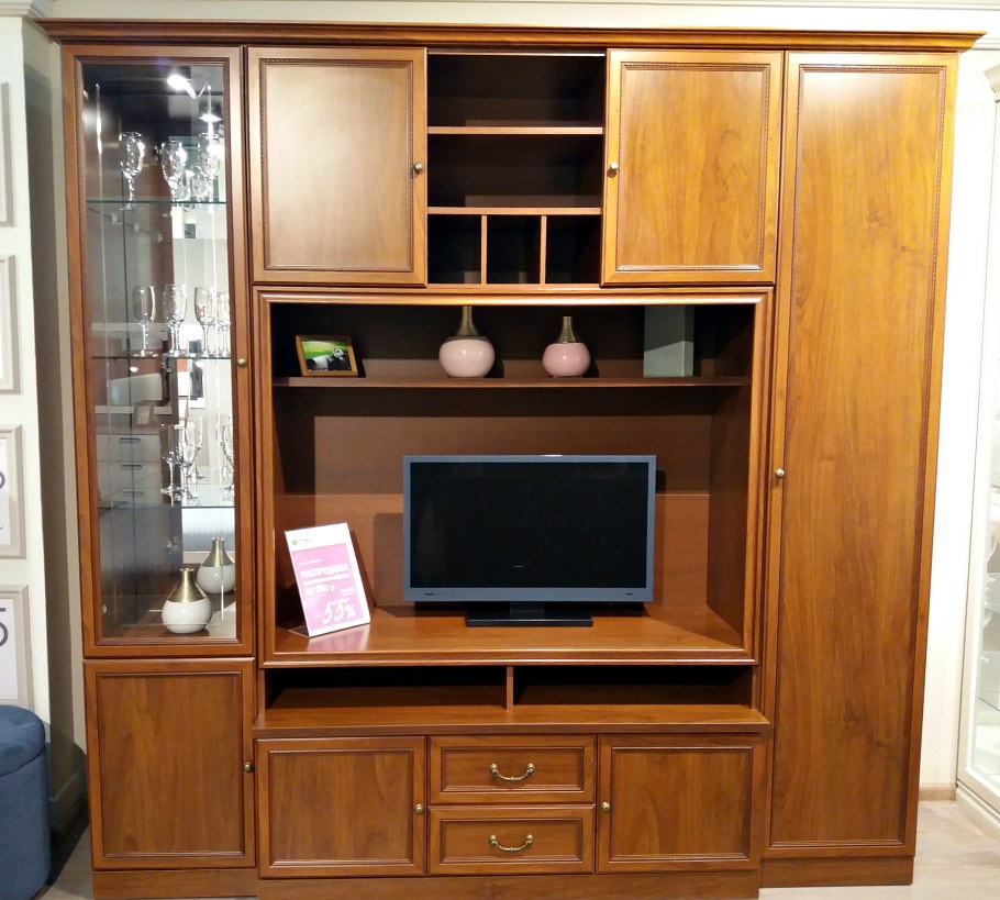 Стенка Кармен Шатура