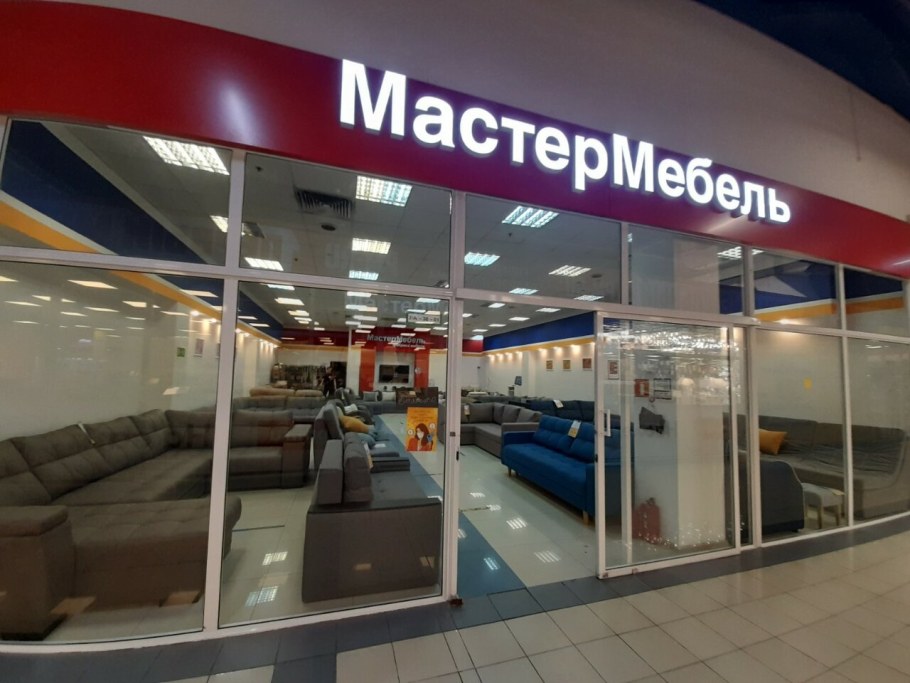 Кухня классика коричневая