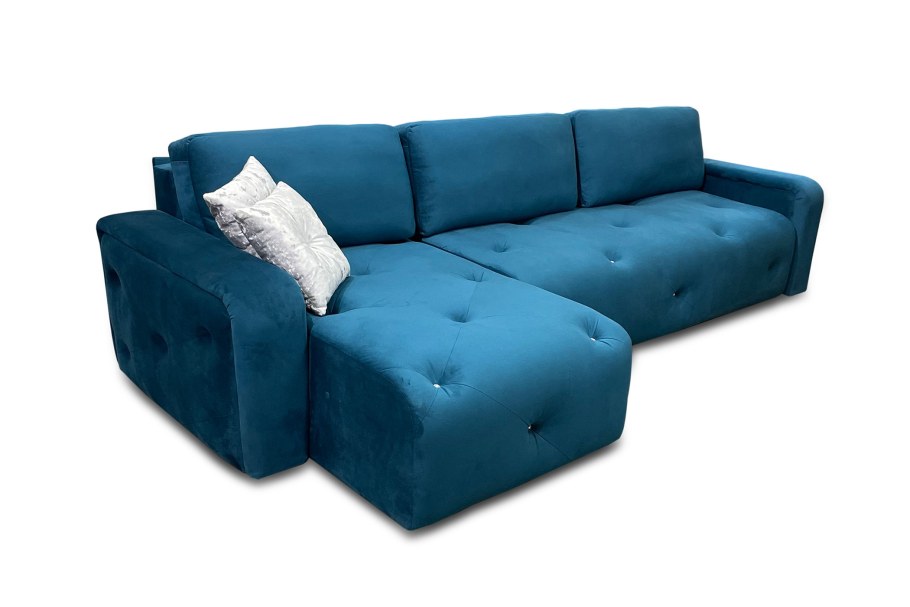 Большой магазин мебели