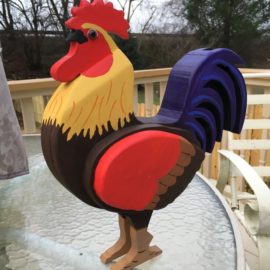 Фигурка петуха из дерева