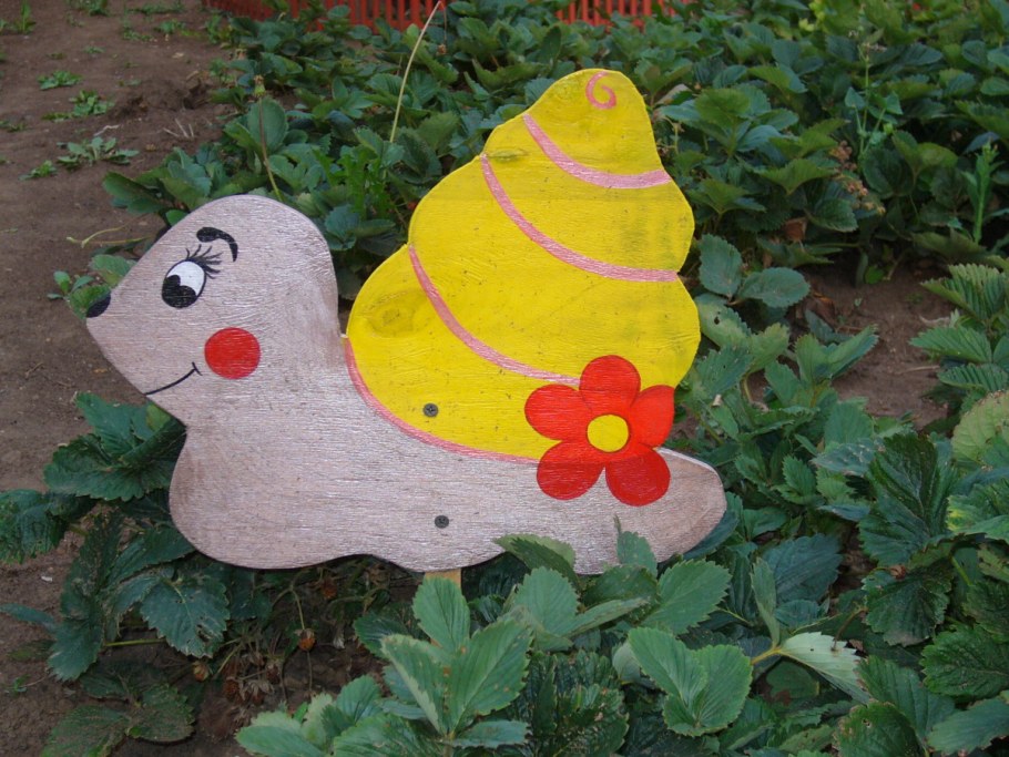 Улитка из фанеры для сада
