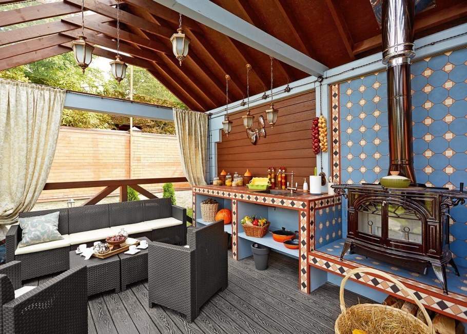 Декор беседки на даче