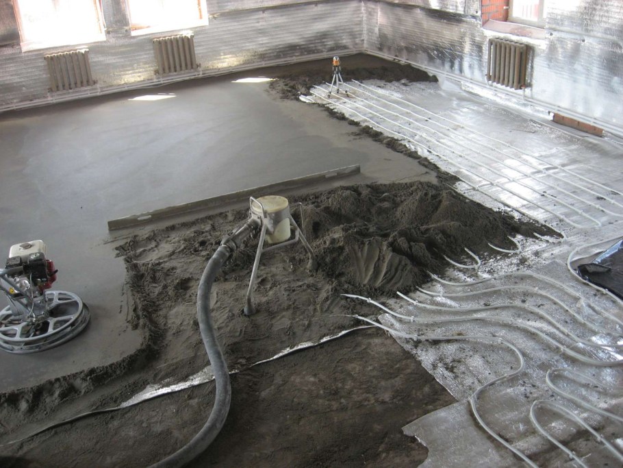 Механизированная полусухая стяжка