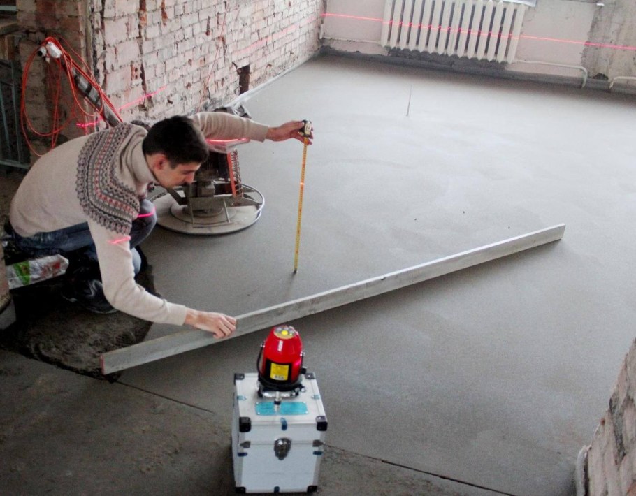 Наливной пол черновой