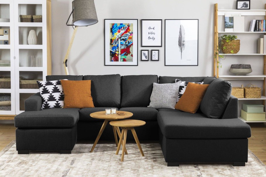 Диван в стиле Сканди