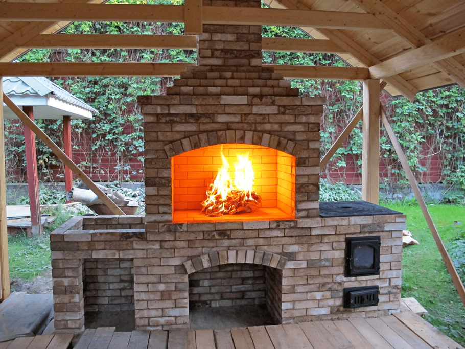 Веранда патио с мангалом