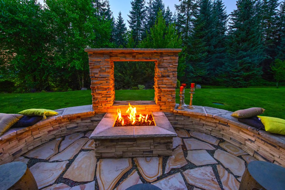 Камин на веранде