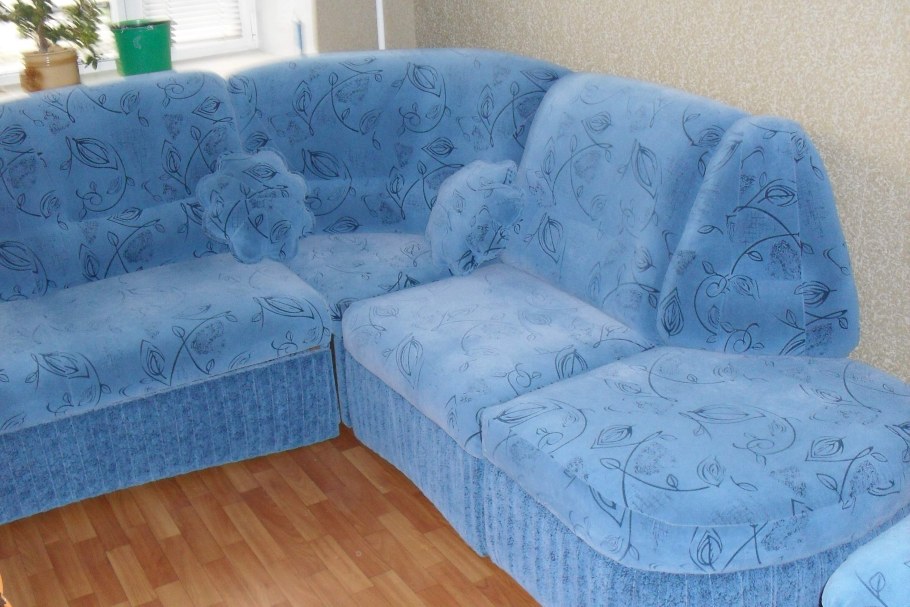 Диваны обитые флоком