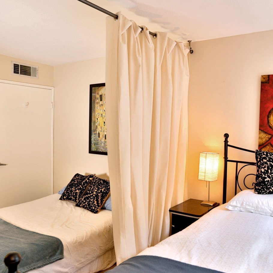 Разделение комнаты шторами икеа