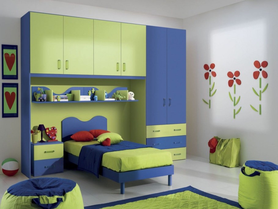 Цветная детская спальня