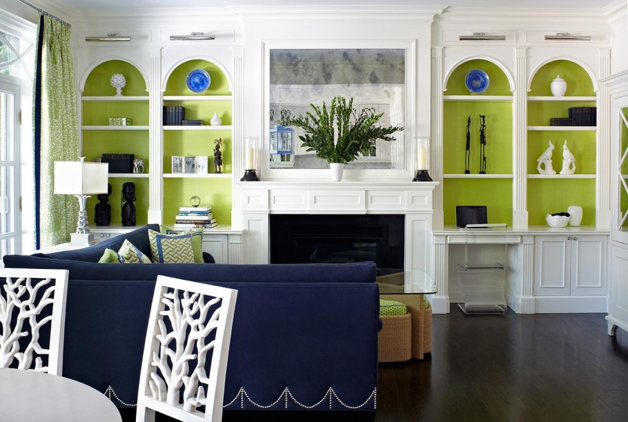 Стенка в гостиную в современном стиле фиолетовая