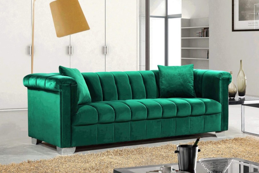 Диван Вайден оливкового цвета