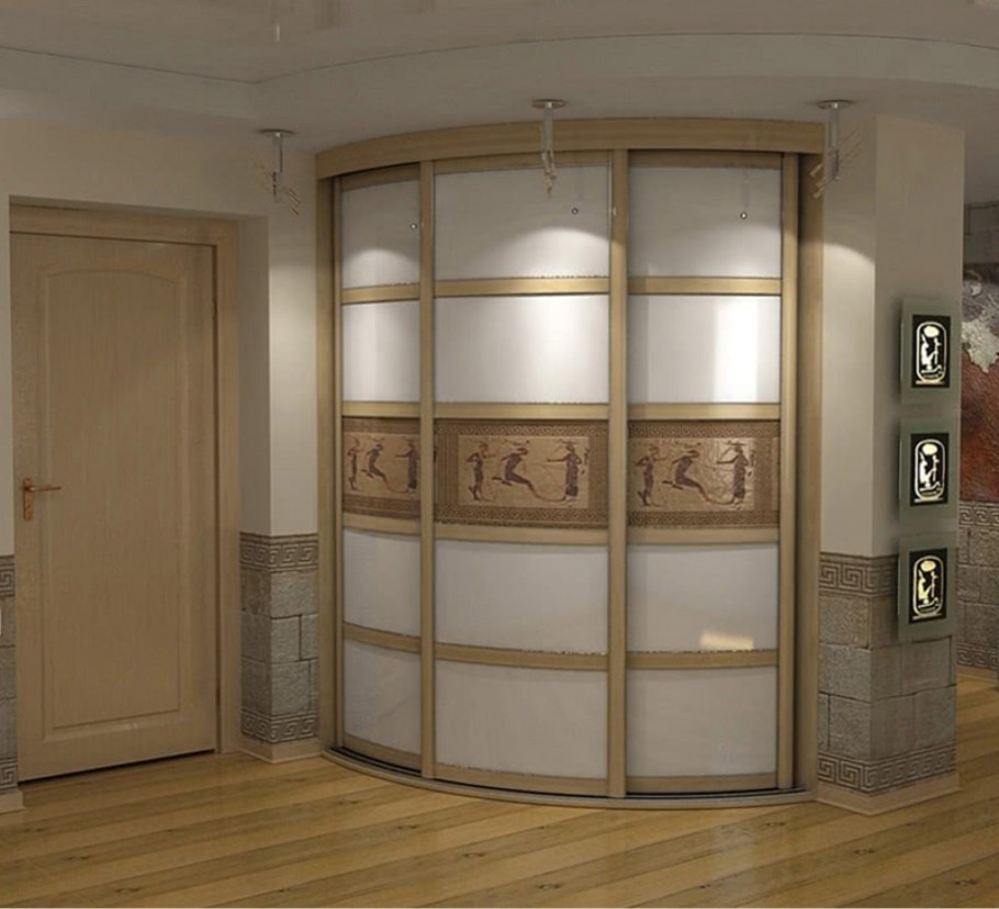 Радиусный шкаф купе в прихожую