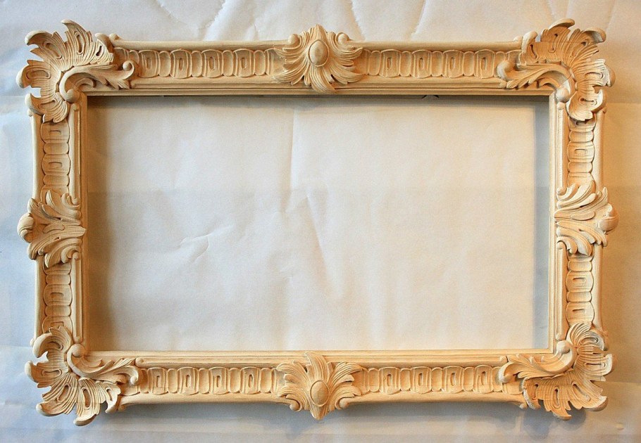 Резные рамки для картин
