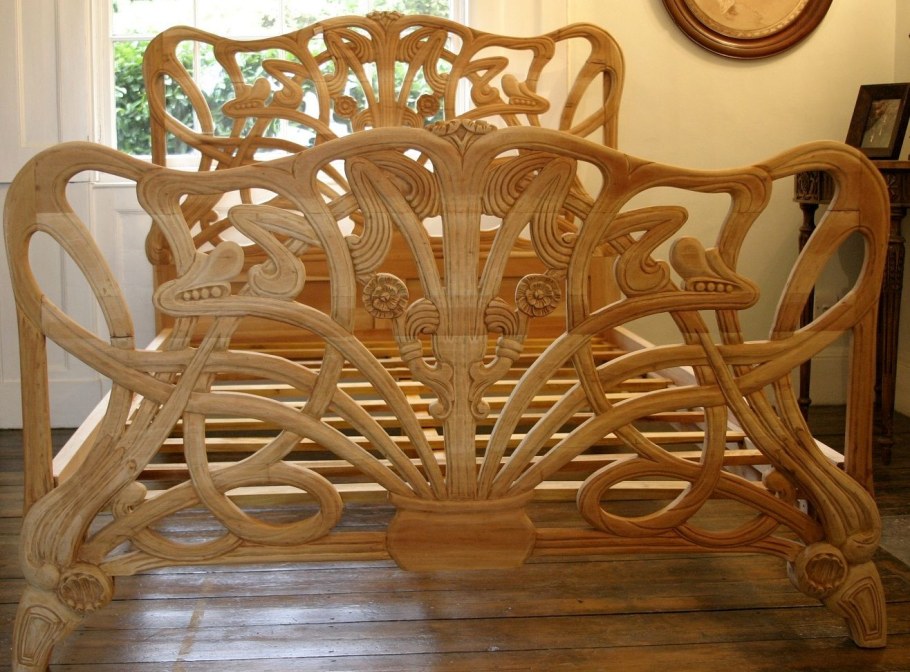 Резная кухня из дерева