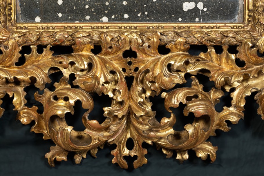 Камин в стиле арт нуво