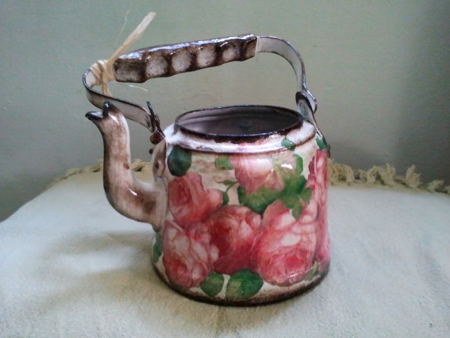 Декорирование старого чайника