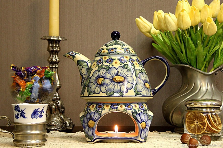Ваза из старого чайника