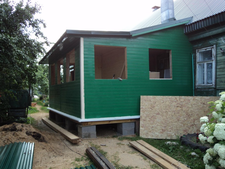 Пристройка к дому санузла с душем