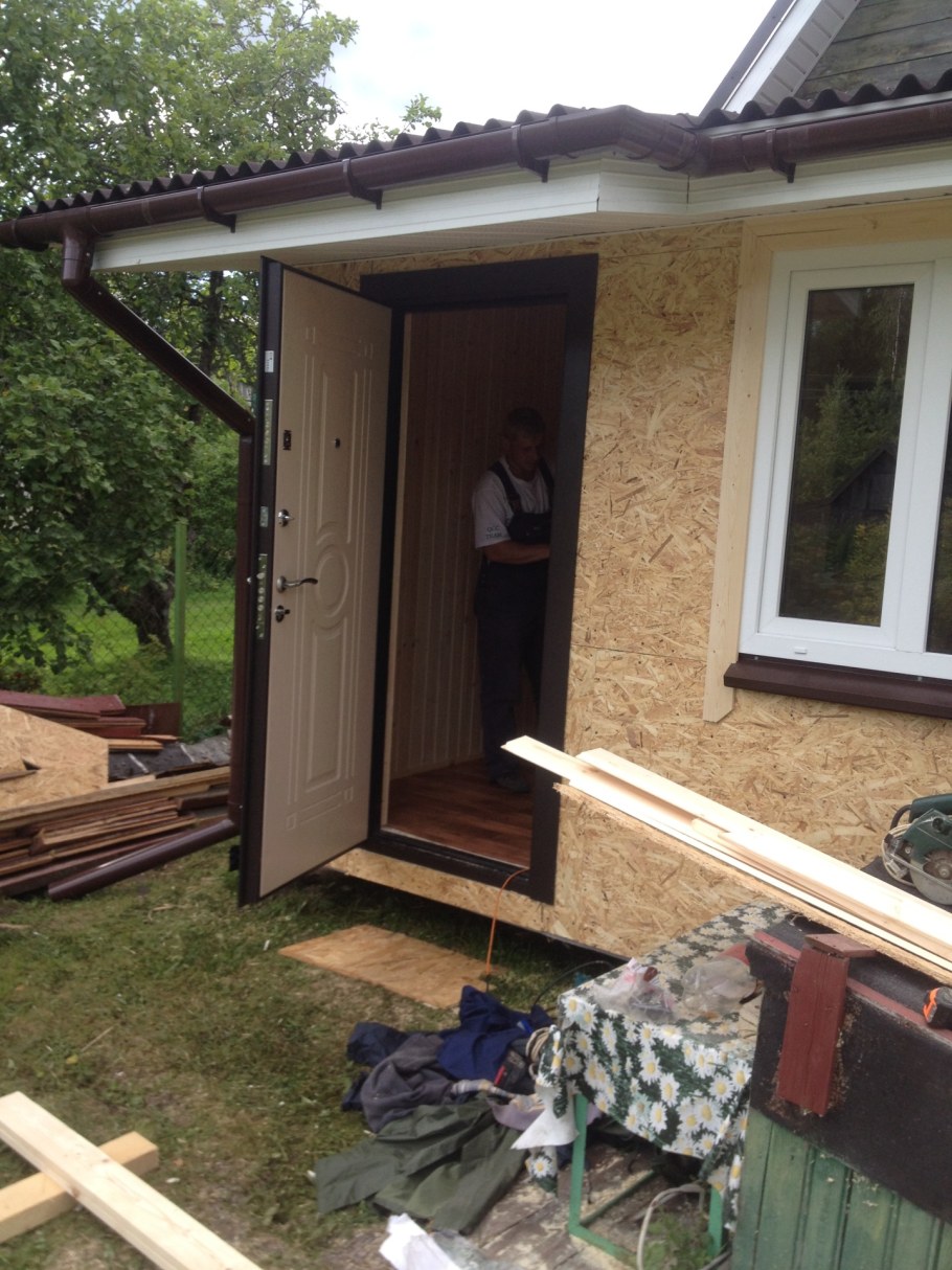 Душевая кабина в деревянном доме