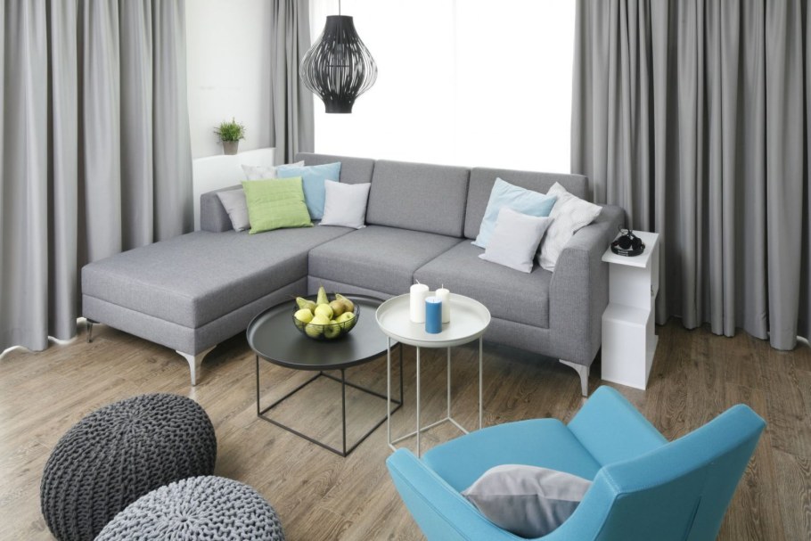 Бежевый диван в скандинавском стиле