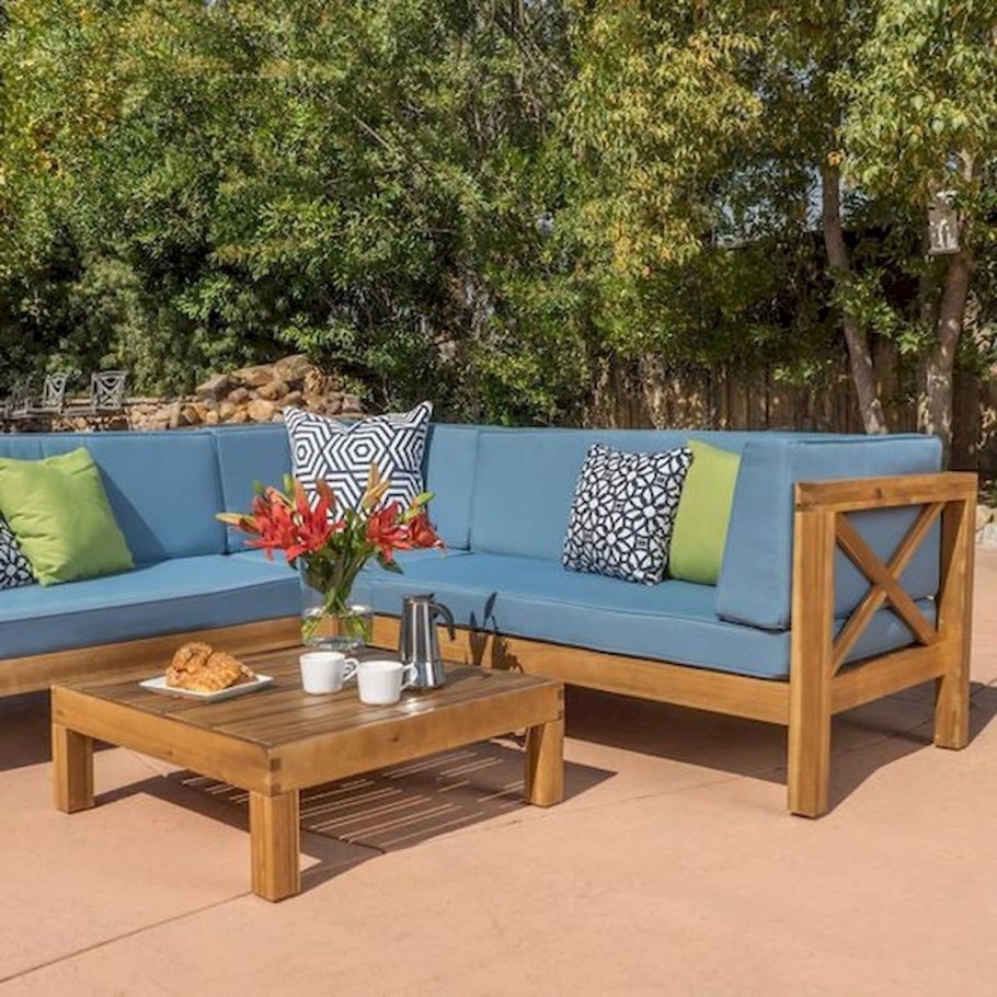 Диванчик на веранду