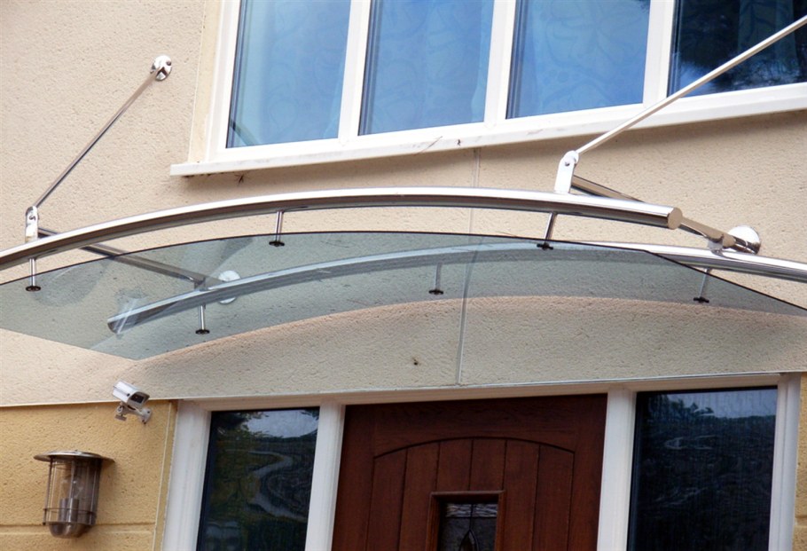 Козырёк над крыльцом стеклянный