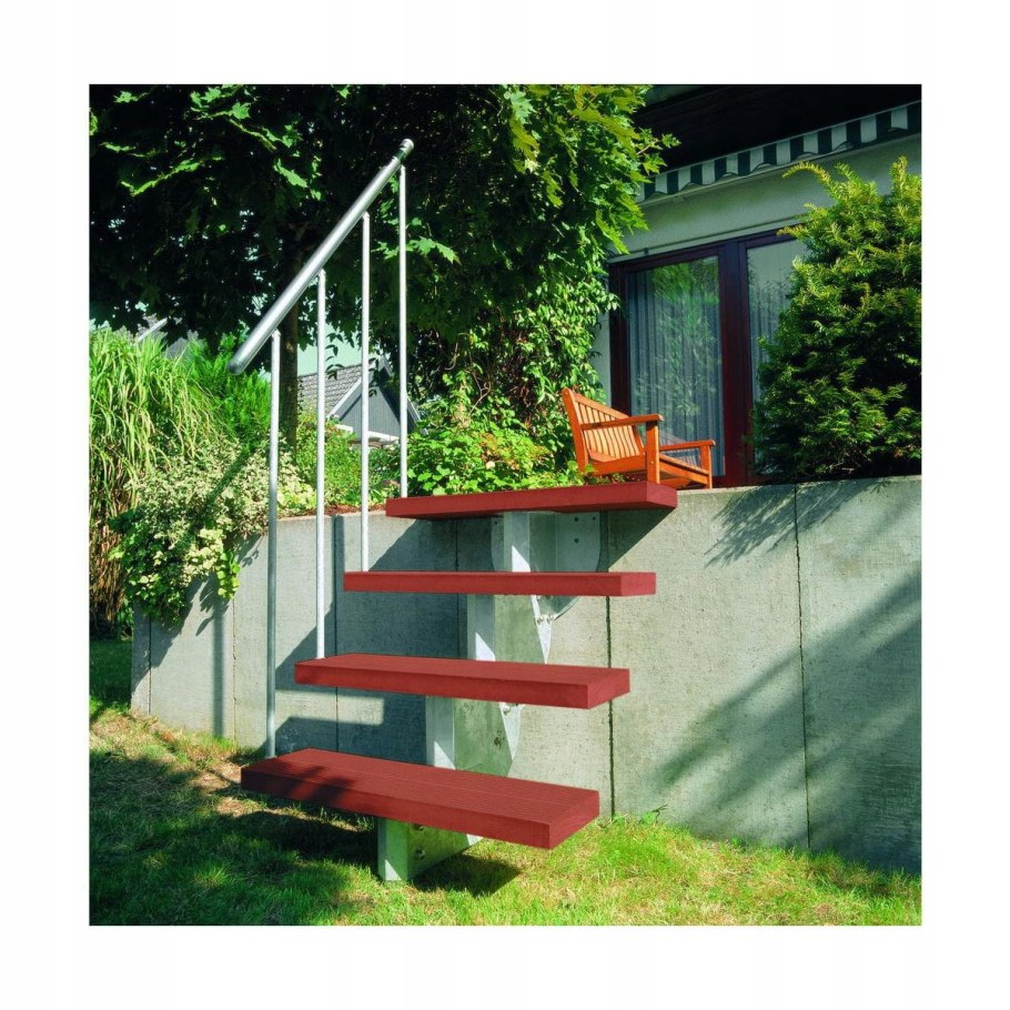 Уличные лестницы для дачи