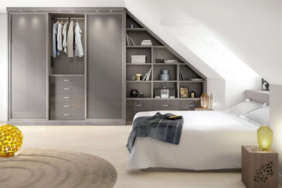 Шкаф на мансарде