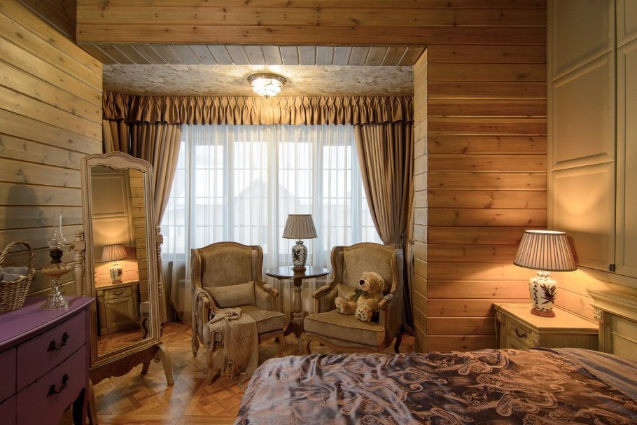 Гостиная в деревянном доме