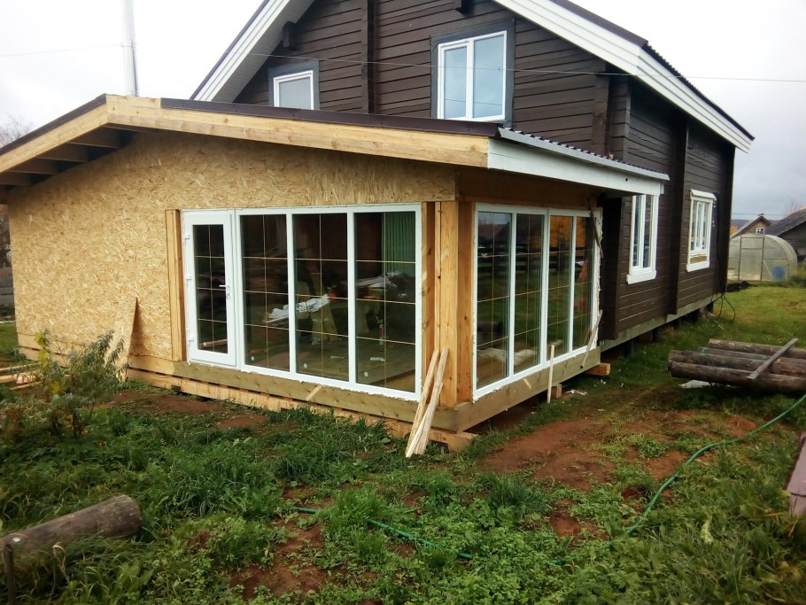 Пристройка террасы к дачному дому