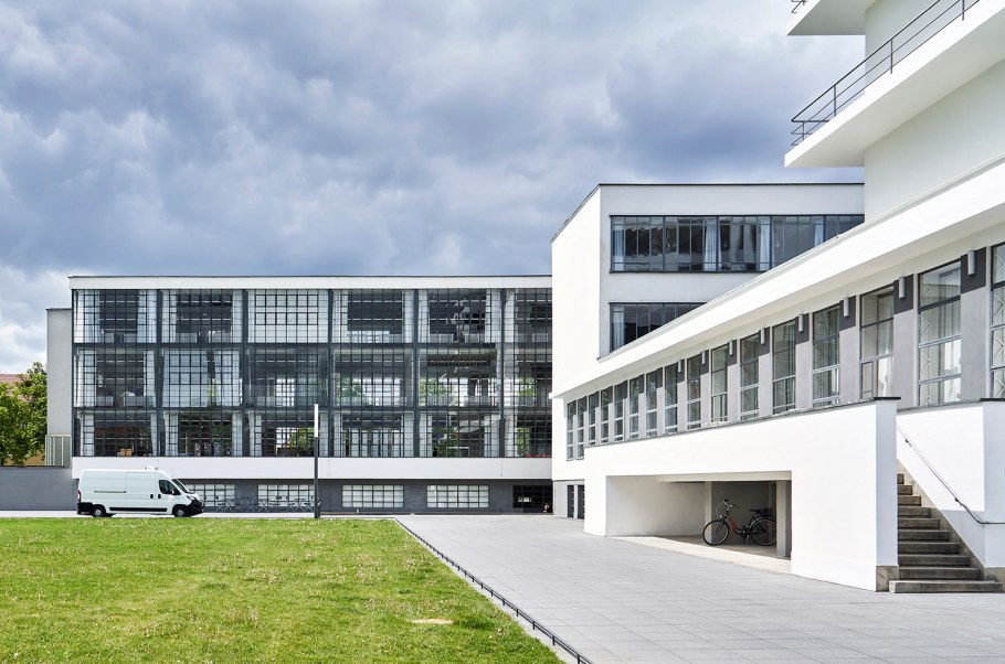 Здание Баухауса в Дессау