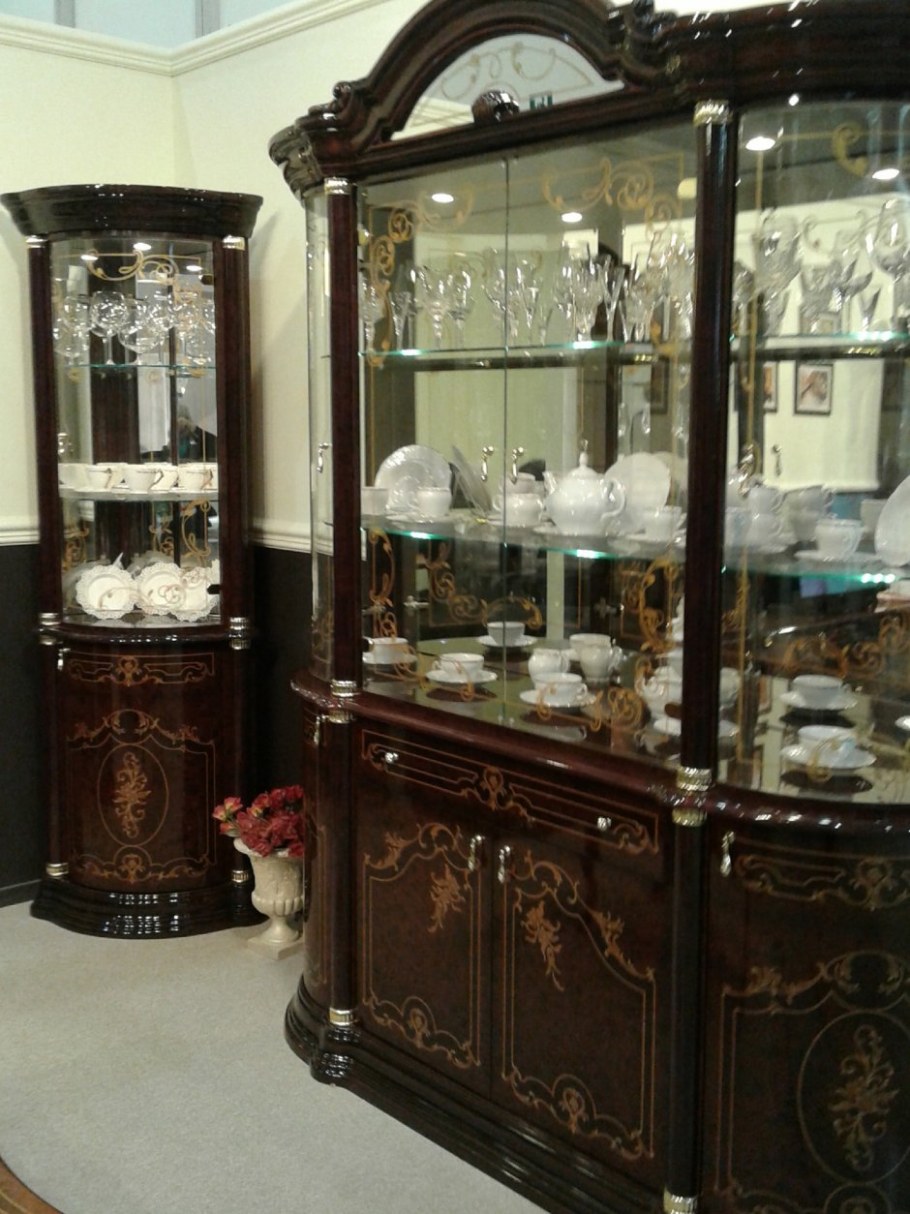 Витрина роза орех Интердизайн