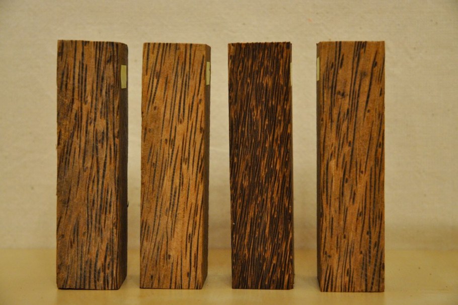 Афзелия древесина