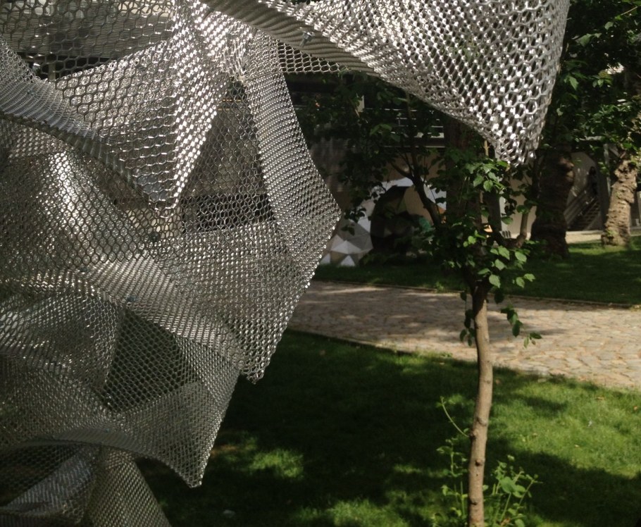 Деревянная решетка для беседки