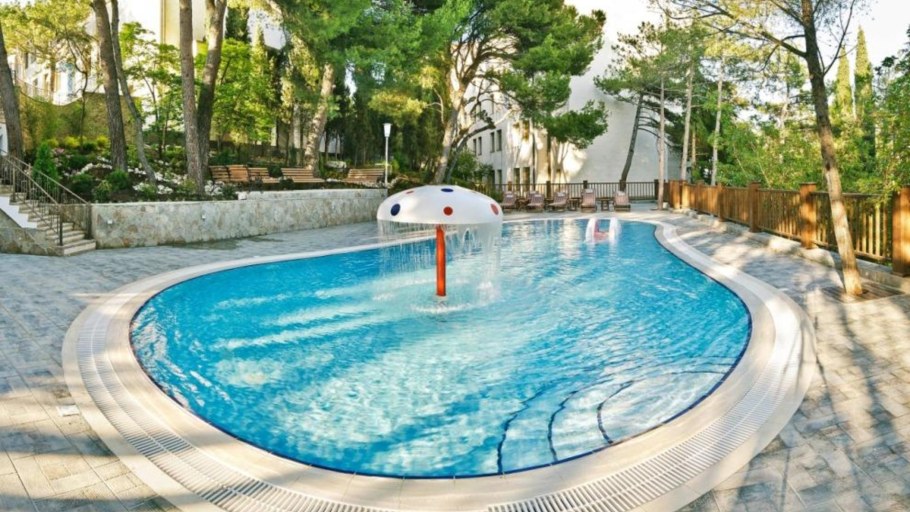 Аврора Белокуриха бассейн