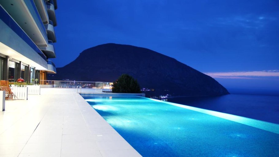 Гранд отель красная Поляна