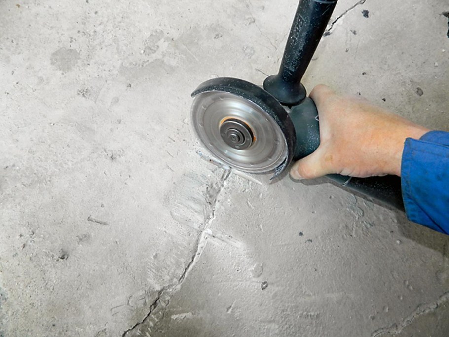 Шлифовка бетонного пола шлифовальной машинкой технология