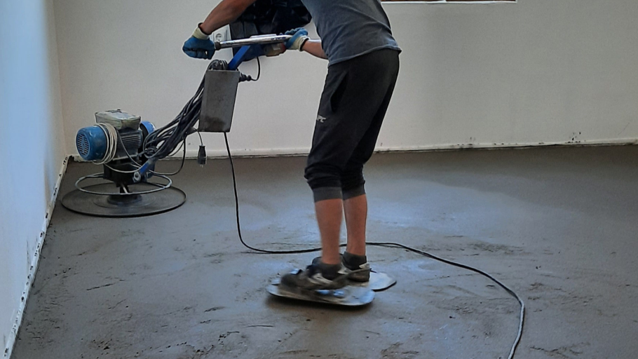 Подготовка поверхности пола