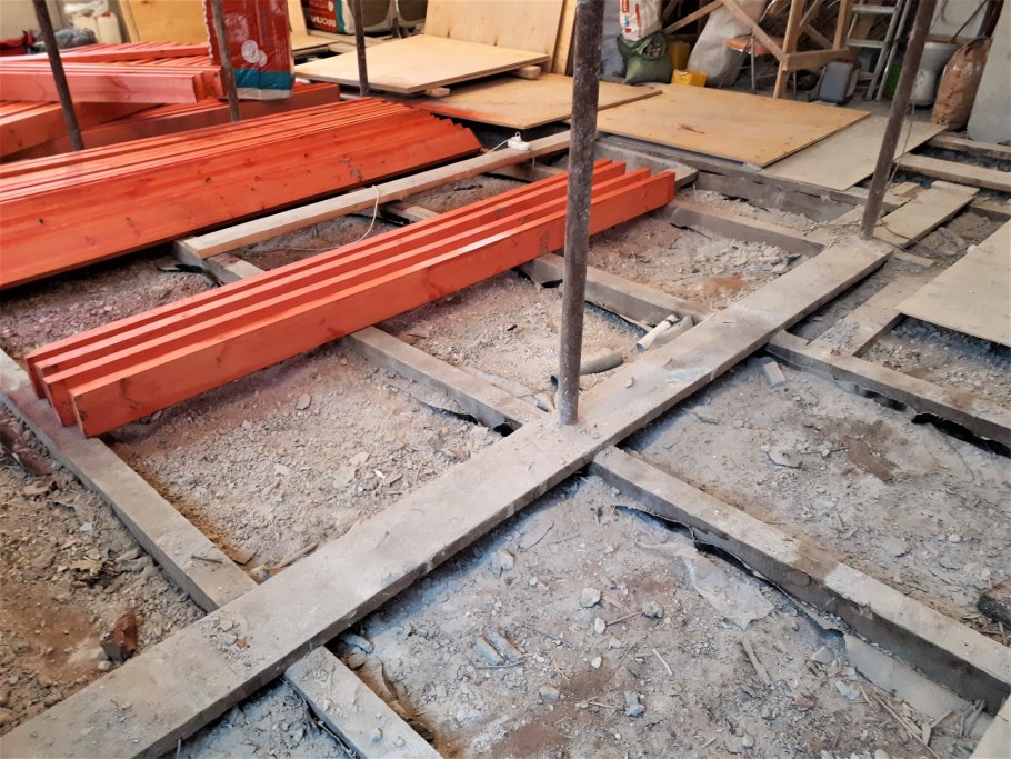 Демонтаж пола сталинка ж.б. перекрытия